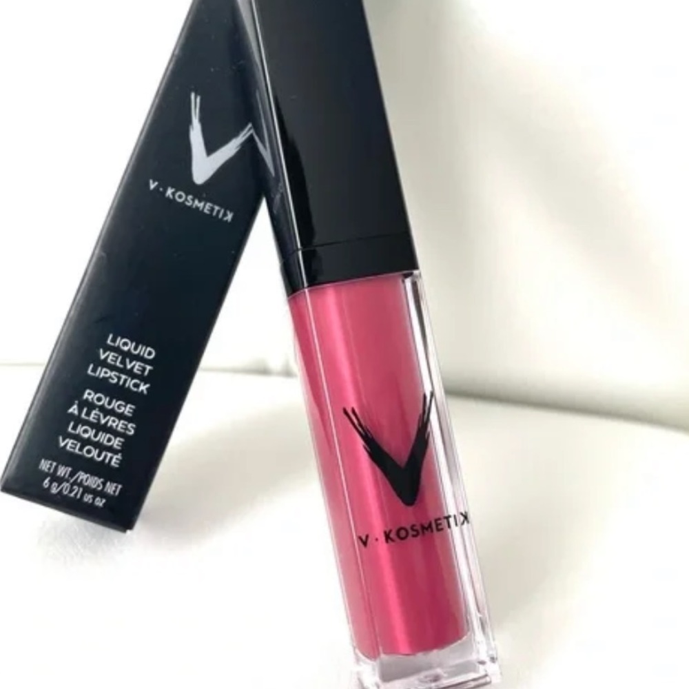 New V Kosmetik Creamy Liquid Velvet Lipstick